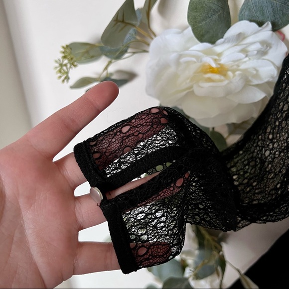 💚 Forever 21 Lace Long Sleeve Romper - Picture 8 of 15